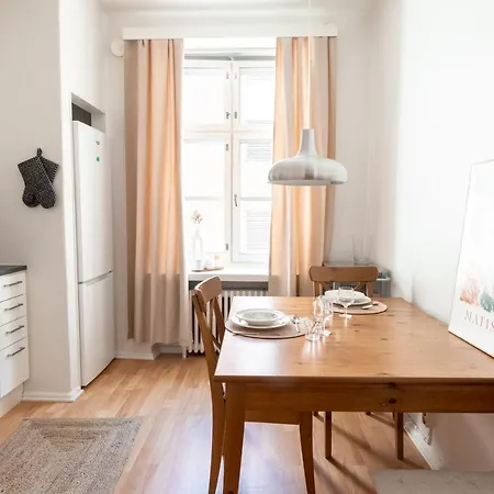 2ndhomes Comfy By The Esplanade Park Helsinki